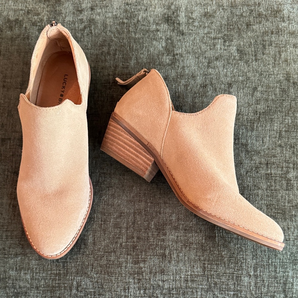 Lucky Brand Tan Suede Low Heel Ankle Booties